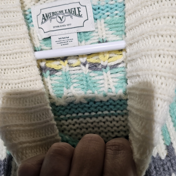 American Eagle Outfitters Mint and Cream Patterned Sweater EUC Medium PTP 27 - Picture 7 of 8